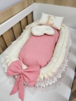 Ninho redutor de berço  com detalhes em renda. - Imagem 4