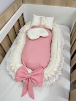 Ninho redutor de berço  com detalhes em renda. - Imagem 6