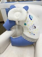 Almofada de amamentação tema astronauta.